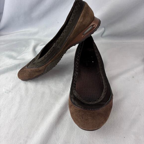 Cole Haan Slip On Loafers Womens 6B Brown Leather Suede Support Comfort - Picture 1 of 11